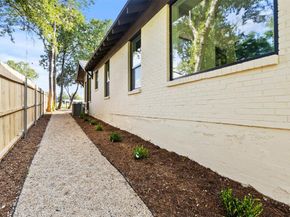 624 N Vernon Avenue , Dallas Texas 75208