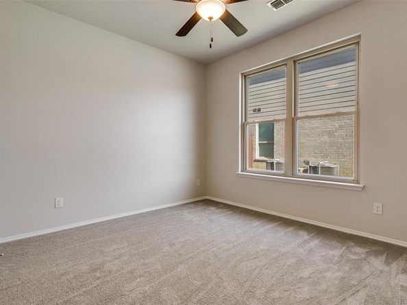 5629  Sea Cove Lane , Denton Texas 76208