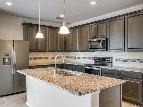 5629  Sea Cove Lane , Denton Texas 76208