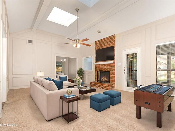 2015  Robin Hill Lane , Carrollton Texas 75007