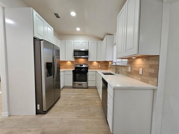 1106  Patrick Court , Cedar Hill Texas 75104