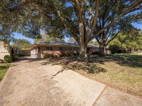 5116  South Drive , Fort Worth Texas 76132