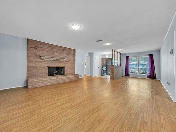 5116  South Drive , Fort Worth Texas 76132