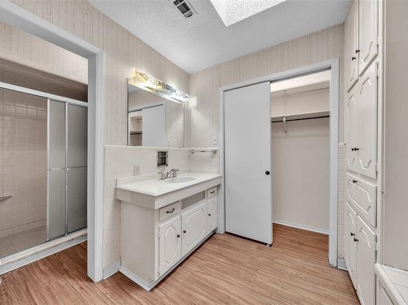 5116  South Drive , Fort Worth Texas 76132