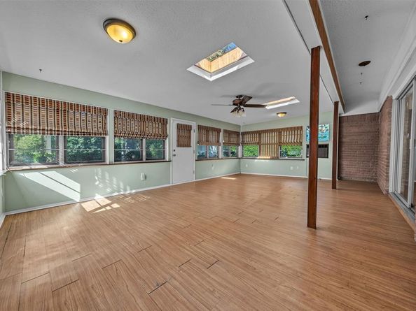 5116  South Drive , Fort Worth Texas 76132