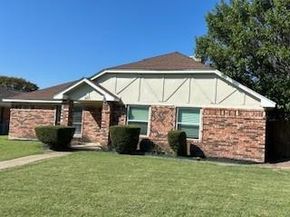 3617  Knights Bridge Drive , Rowlett Texas 75088