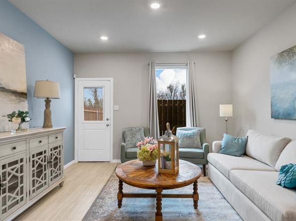 3056  PECAN FARM Lane , Fort Worth Texas 76140