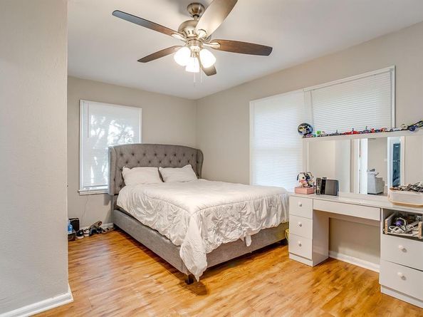 5032  Hartford Drive , River Oaks Texas 76114