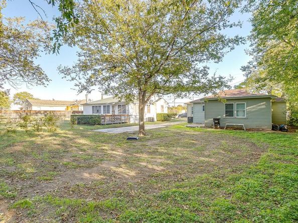 5032  Hartford Drive , River Oaks Texas 76114