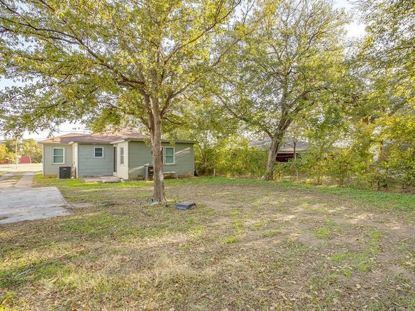 5032  Hartford Drive , River Oaks Texas 76114