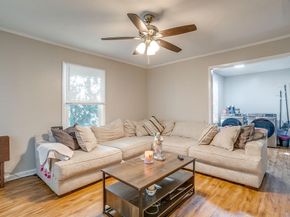 5032  Hartford Drive , River Oaks Texas 76114