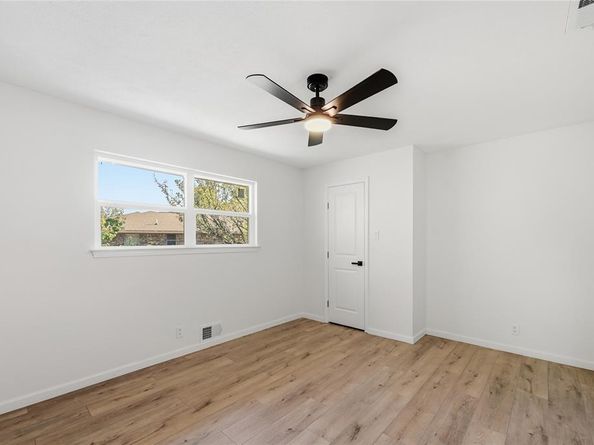 303  Whisenant Drive , Allen Texas 75013