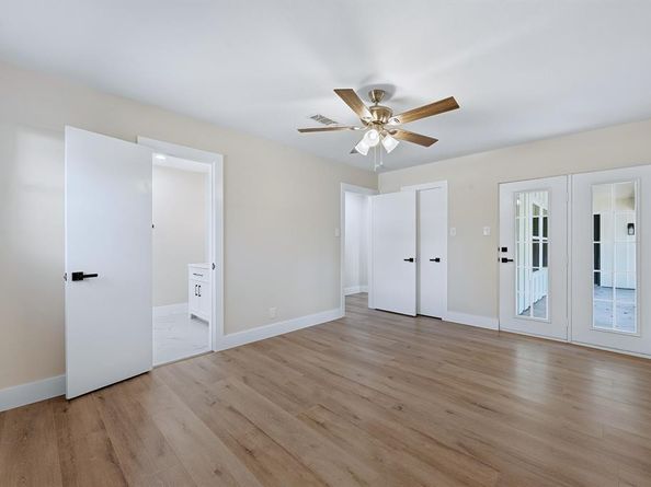 1145  Terrace Trail , Hurst Texas 76053