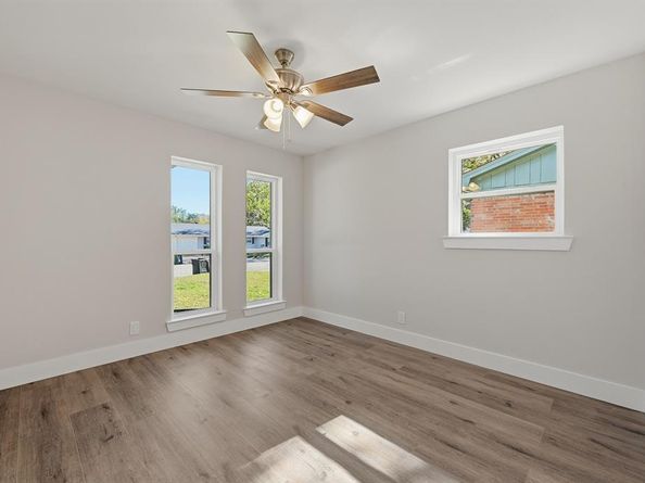 1145  Terrace Trail , Hurst Texas 76053