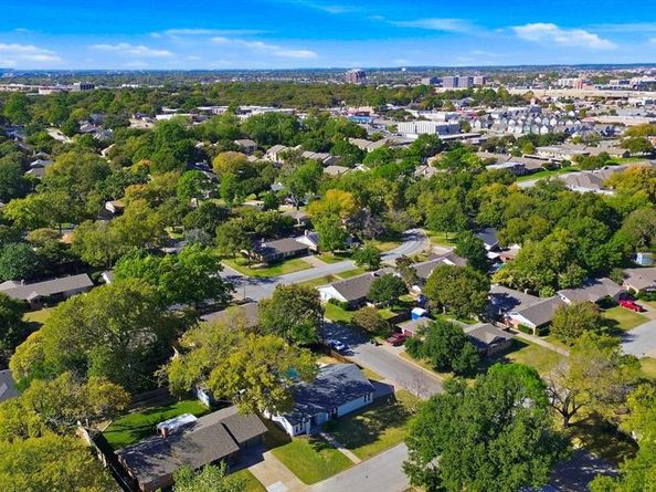 1145  Terrace Trail , Hurst Texas 76053