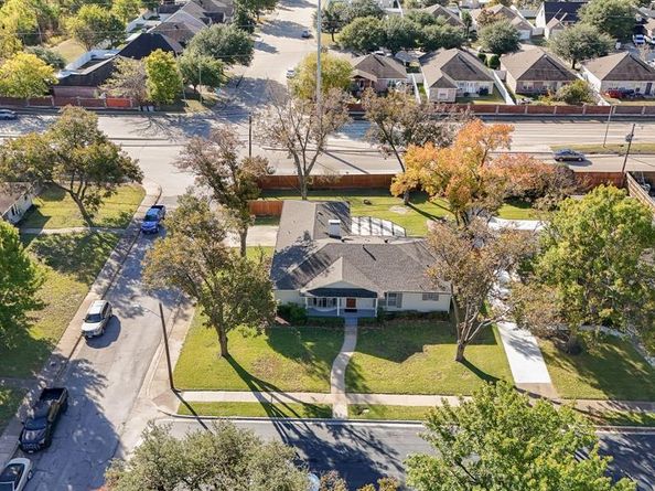 2346  Freeland Way , Dallas Texas 75228