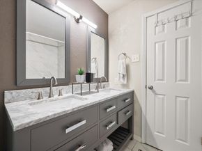 2346  Freeland Way , Dallas Texas 75228