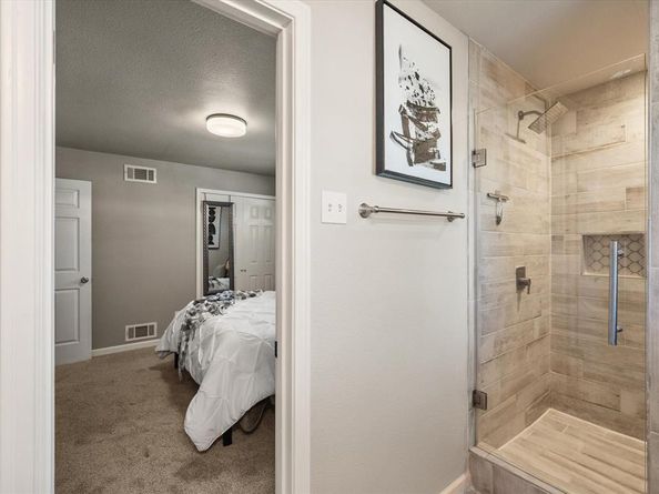 2346  Freeland Way , Dallas Texas 75228