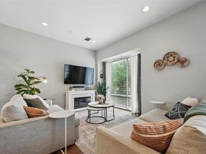 2280 N Fitzhugh Avenue  30, Dallas Texas 75204