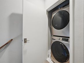 2280 N Fitzhugh Avenue  30, Dallas Texas 75204