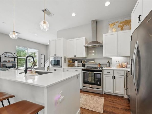 2280 N Fitzhugh Avenue  30, Dallas Texas 75204