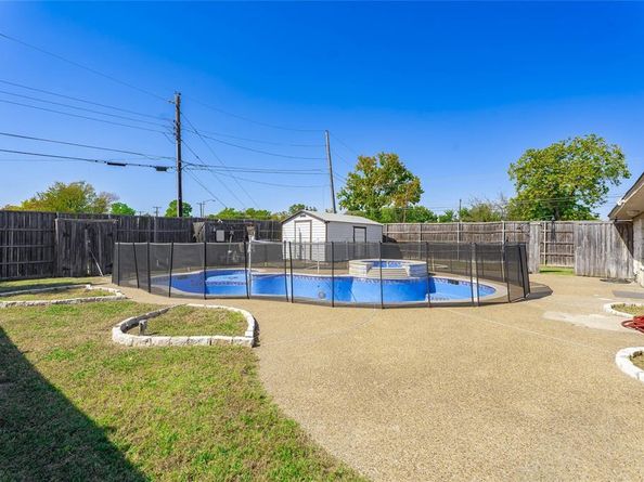 4133  Sherwood Drive , Mesquite Texas 75150