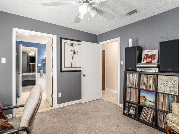 2715  Lincoln Drive , Arlington Texas 76006
