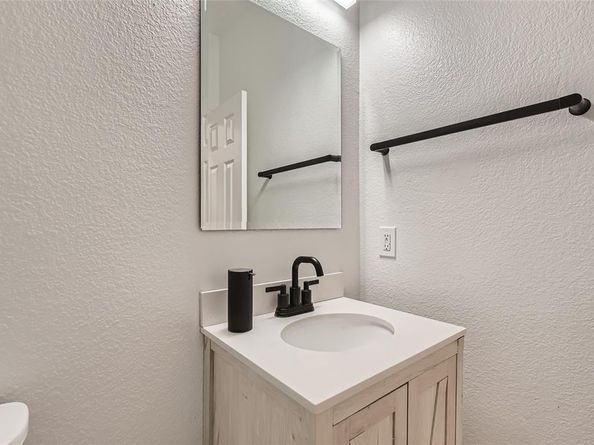 10305  Stoneside Trail , Fort Worth Texas 76244