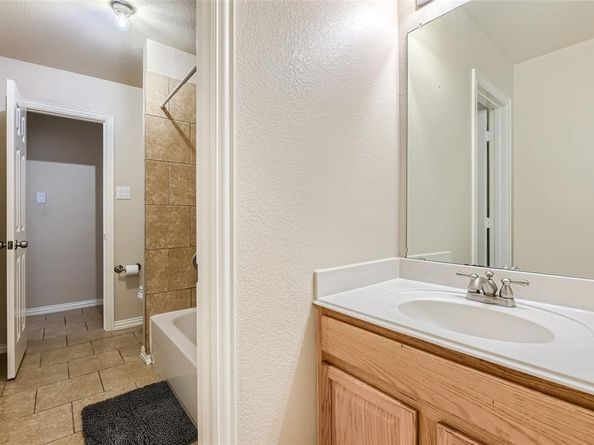 10305  Stoneside Trail , Fort Worth Texas 76244
