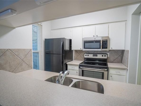 4020  Holland Avenue  202, Dallas Texas 75219