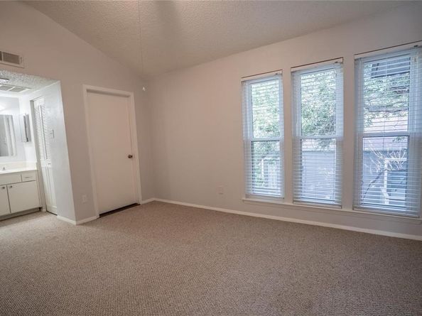 4020  Holland Avenue  202, Dallas Texas 75219