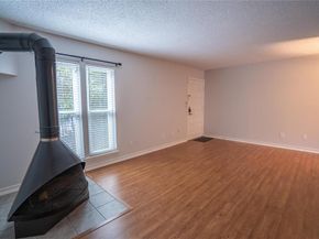 4020  Holland Avenue  202, Dallas Texas 75219