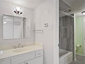 4020  Holland Avenue  202, Dallas Texas 75219