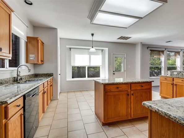 404 E Whitener Road , Euless Texas 76040