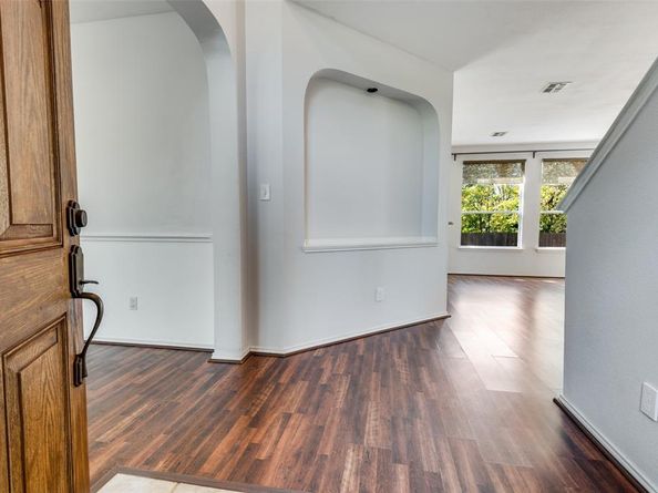 404 E Whitener Road , Euless Texas 76040