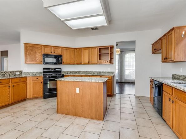 404 E Whitener Road , Euless Texas 76040