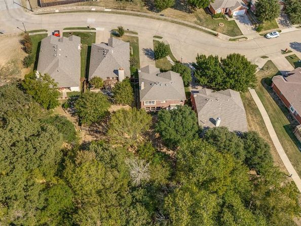 404 E Whitener Road , Euless Texas 76040