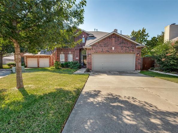 404 E Whitener Road , Euless Texas 76040
