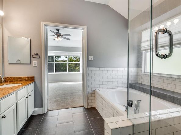 404 E Whitener Road , Euless Texas 76040