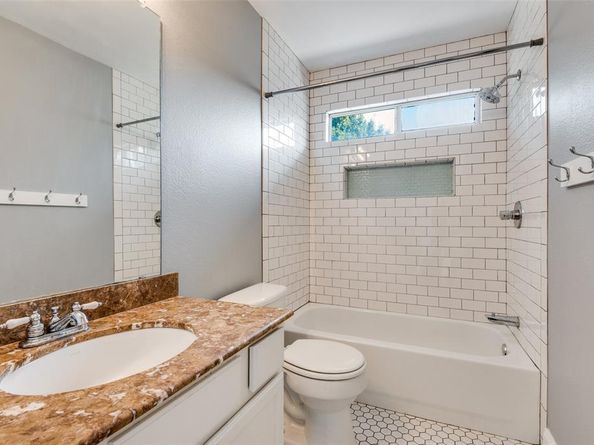 404 E Whitener Road , Euless Texas 76040