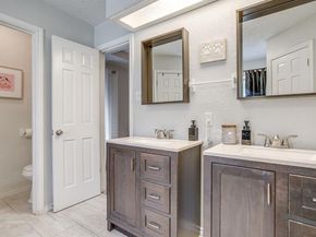 325  Shady Lane , Azle Texas 76020
