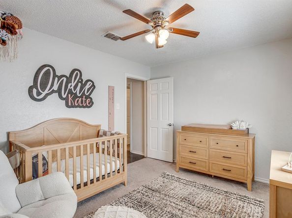 325  Shady Lane , Azle Texas 76020