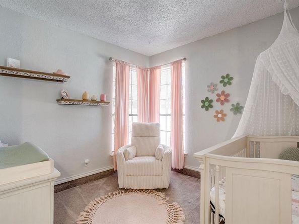 325  Shady Lane , Azle Texas 76020