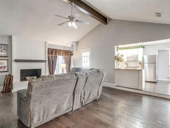 325  Shady Lane , Azle Texas 76020