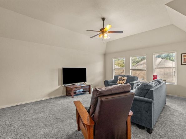 108  Bosque Court , Azle Texas 76020