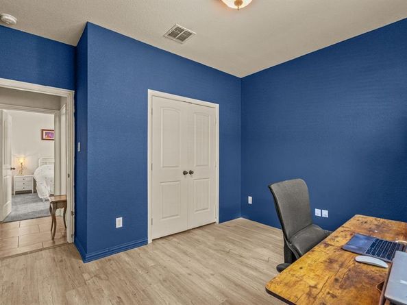 108  Bosque Court , Azle Texas 76020
