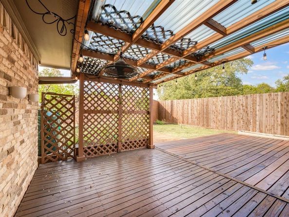 9811  Kingsman Drive , Dallas Texas 75228