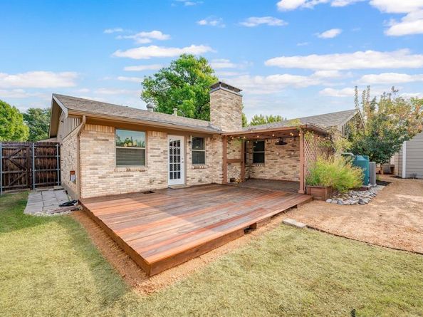 9811  Kingsman Drive , Dallas Texas 75228