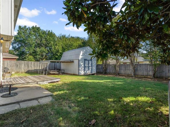 2810  Monthaven Drive , Arlington Texas 76001