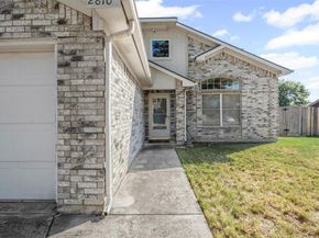 2810  Monthaven Drive , Arlington Texas 76001